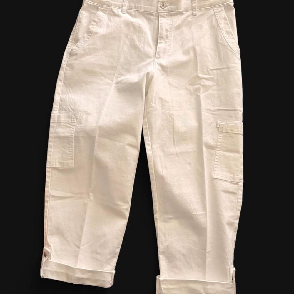 Gloria Vanderbilt White Capris - 8